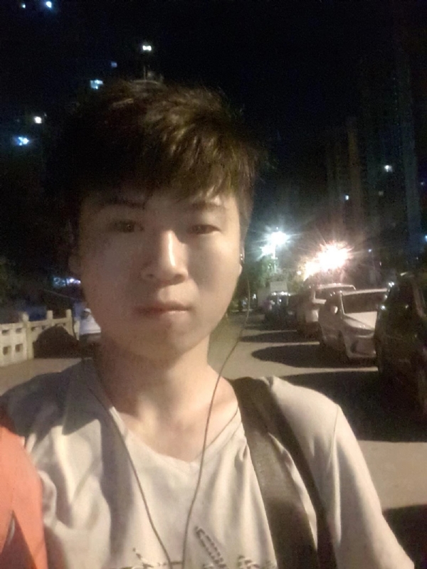 流星的瞬间的第一张照片--龙岩交友网