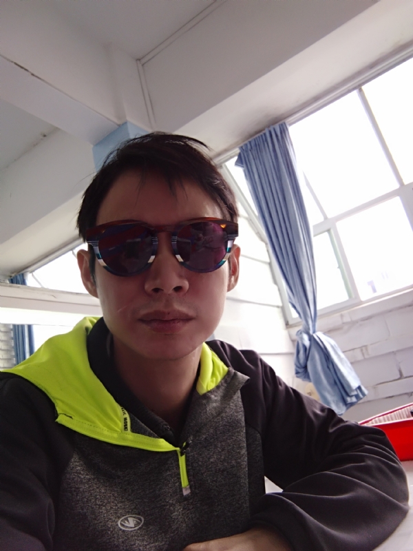 五华移民男的第一张照片--龙岩交友网