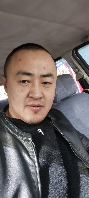 精神九哥的第一张照片--龙岩交友网