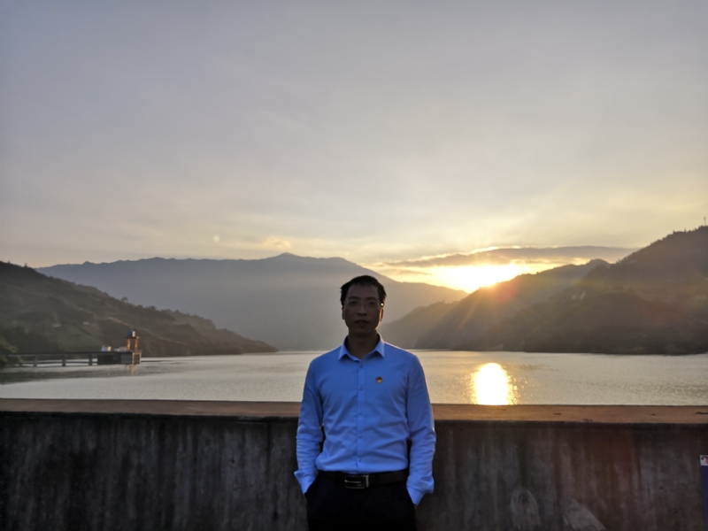 庸人自扰的第一张照片--龙岩交友网
