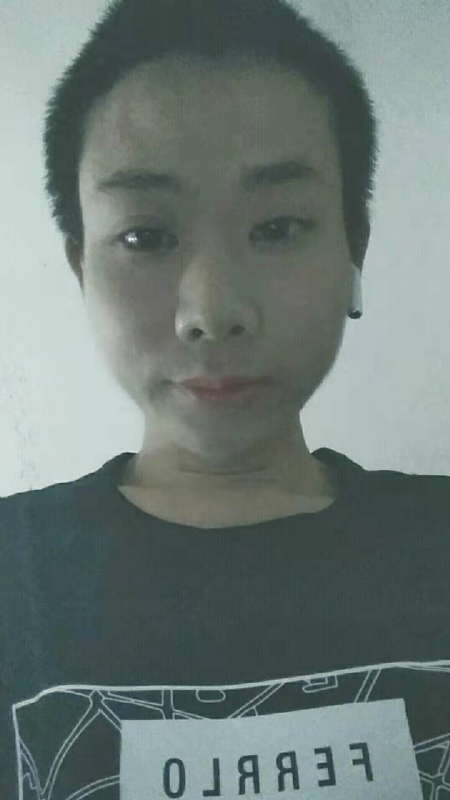 水中月的第一张照片--龙岩交友网