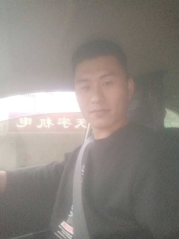 老鼠爱上猫的第一张照片--龙岩交友网