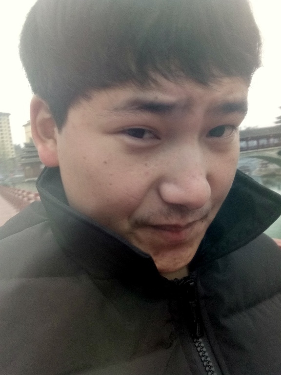 侗族青年作家超超的第二张照片--龙岩交友网