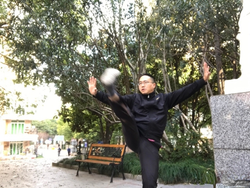 自故深情好受伤的第三张照片--龙岩交友网