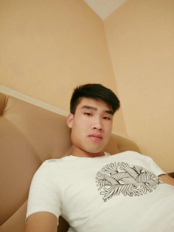 谁不曾孤单上路的第二张照片--龙岩交友网