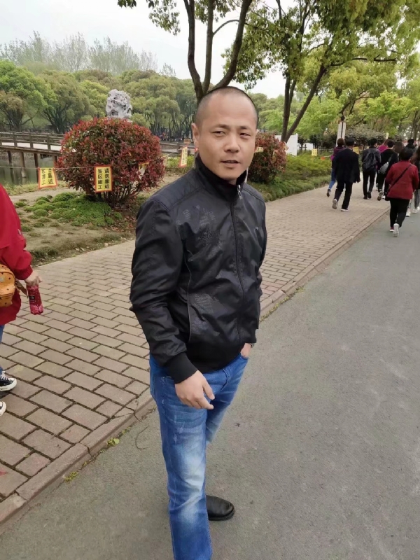 傻子的第一张照片--龙岩交友网