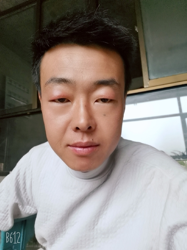 缺爱80后的第一张照片--龙岩交友网