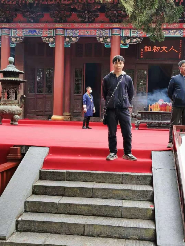 单身的小草的第三张照片--龙岩交友网