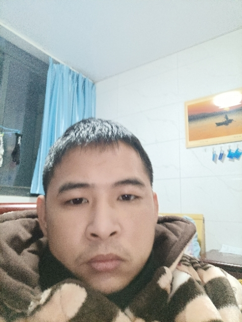 寂寞的第一张照片--龙岩交友网