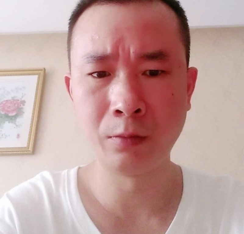 自由飞翔的第一张照片--龙岩交友网