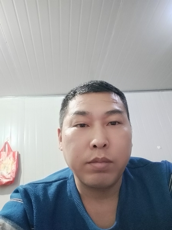 开着拖拉机去兜风的第一张照片--龙岩交友网