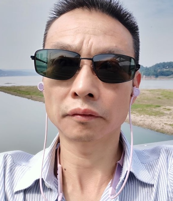 猪哥哥的第二张照片--龙岩交友网