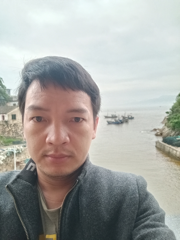 啊亮的第一张照片--龙岩交友网