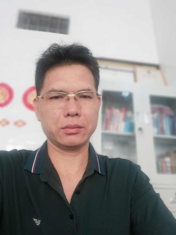 后视镜的第一张照片--龙岩交友网