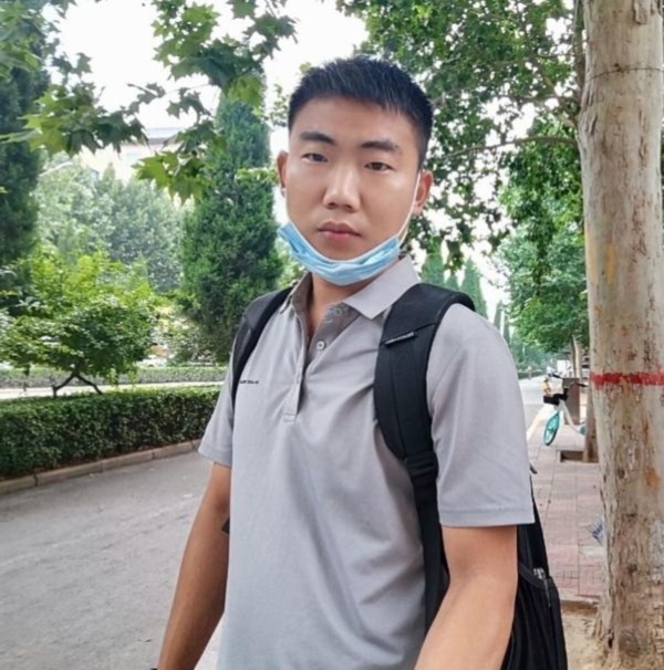 90年男征婚的第一张照片--龙岩交友网