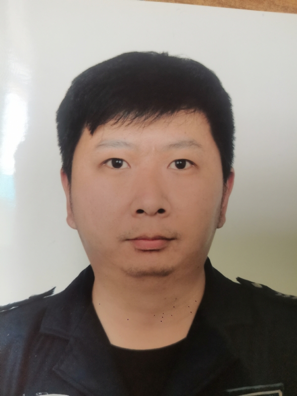 吕嘉的第一张照片--龙岩交友网