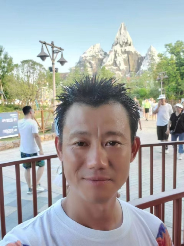 艾氏涂料博的第一张照片--龙岩交友网