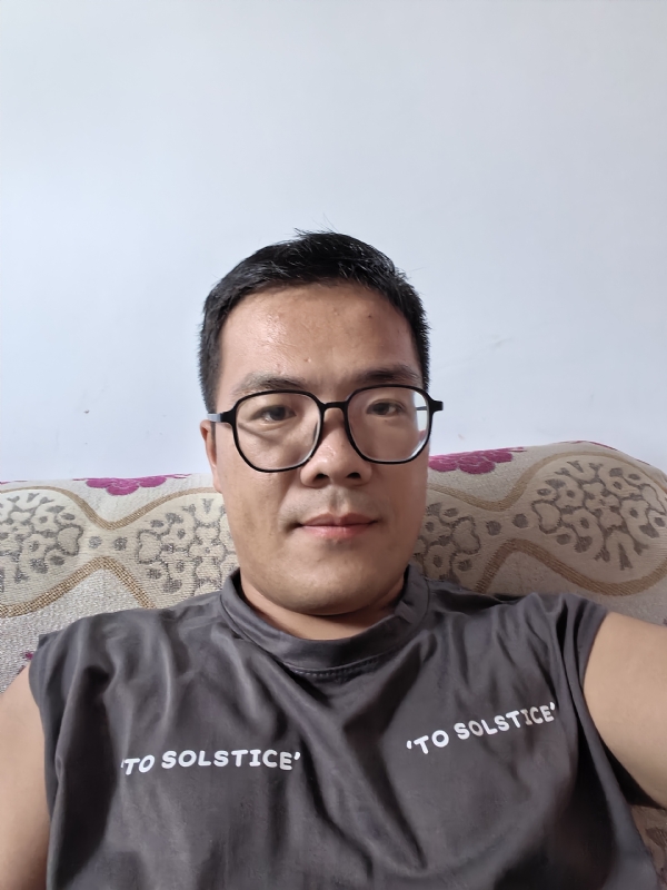 卫TF的第二张照片--龙岩交友网